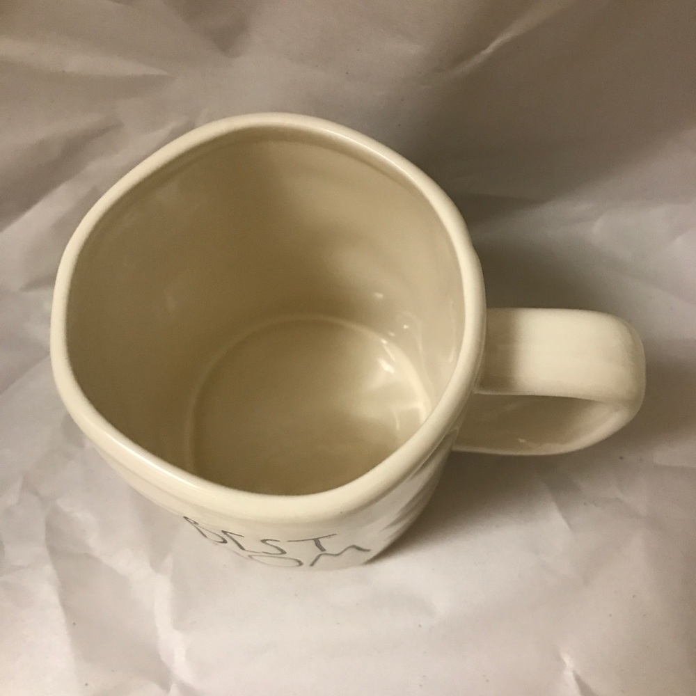 Last one! Rae Dunn LL Best mom Mug - Picture 2 of 3